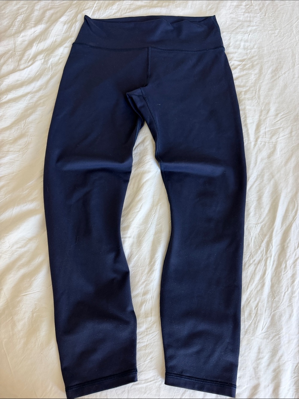 Fabletic’s Define Power Hold High Waisted Leggings in Deep Navy - Picture 3 of 8